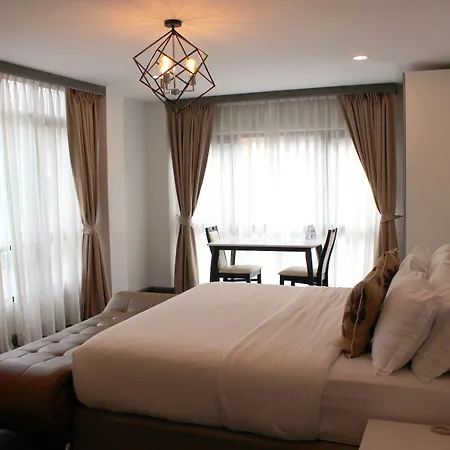 V One Pride-Sukhumvit 22, Bangkok