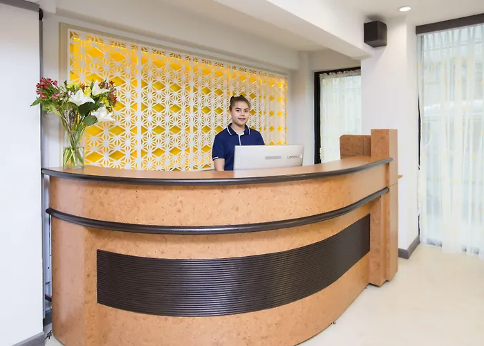 V One Pride-sukhumvit 22, 3*